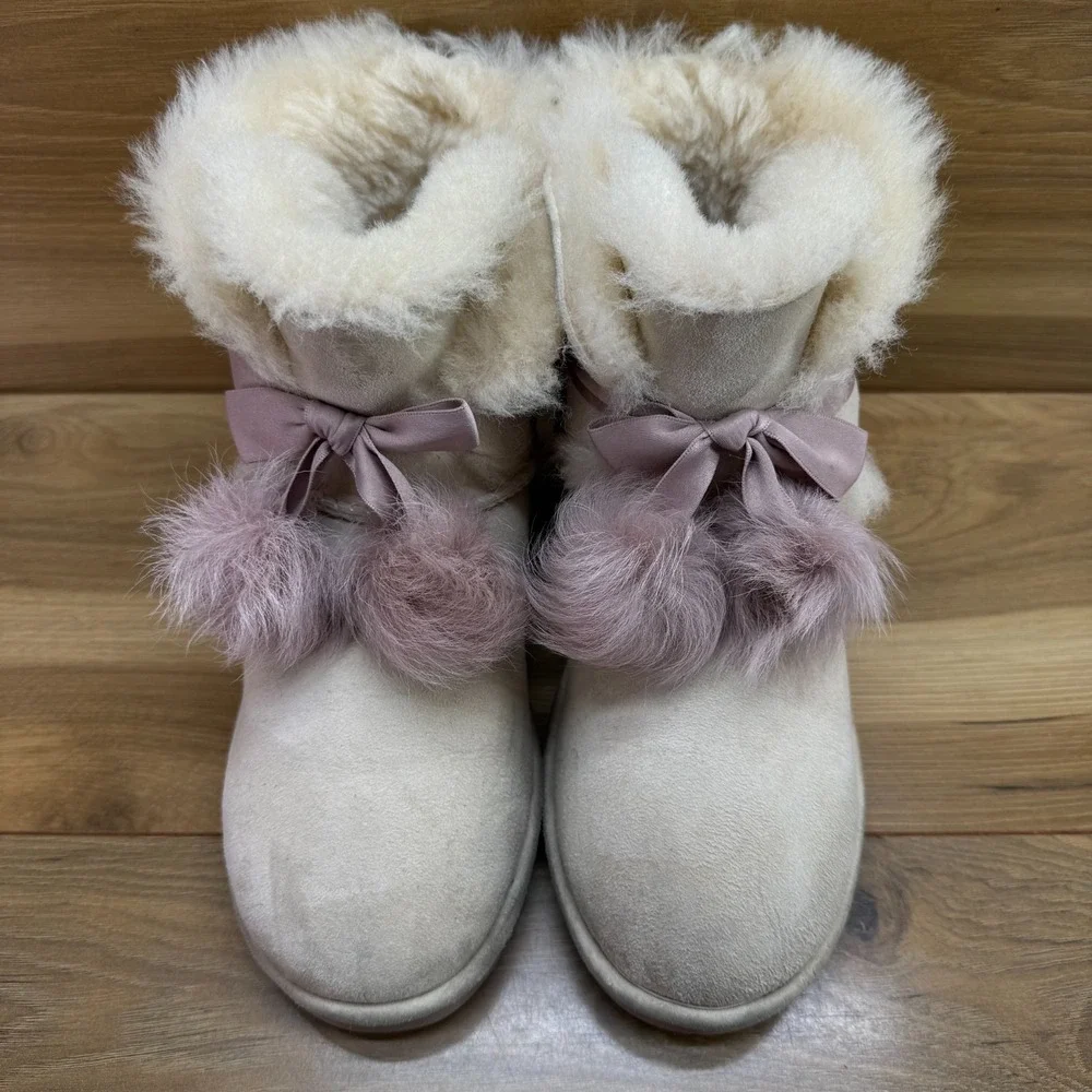 UGG Gita Pom Poms Boots Womens 7 Light Pink Suede Shearling Lined Cozy Sherpa